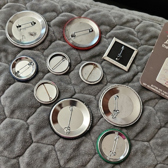 Buttons Assorted Colorful Pin Set - Picture 5 of 11